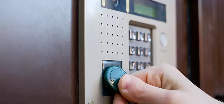 Enhanced Security Features La Presa