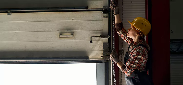 Addressing Common Garage Door Stoppage Issues in La Presa, CA