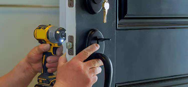 Commercial Door Lock Installation La Presa