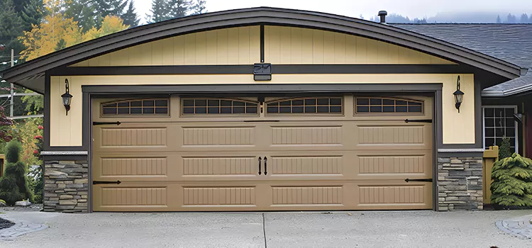 Residential Vinyl Roll Up Doors La Presa